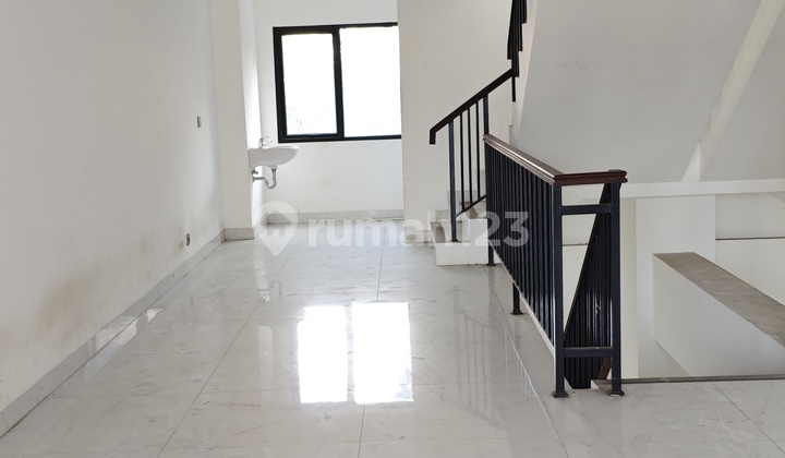 Strategic 3-Story Shophouse in Raden Saleh, Menteng - Central Jakarta 2