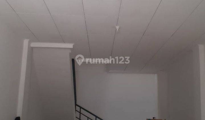 Ruko 3,5 lt sdh renov siap.huni di Ruko.Pelangi, Taman Palem, Jakarta Barat 2