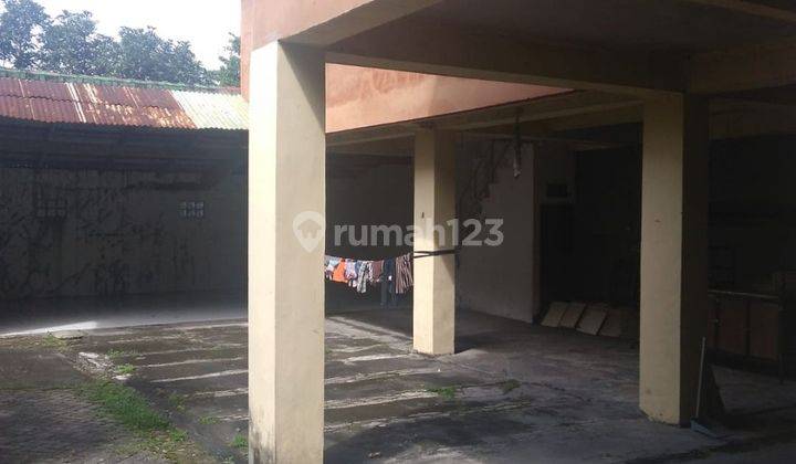 Ruang usaha eks showroom di jalan raya Gatot Subroto Timur, Denpasar, Bali 2