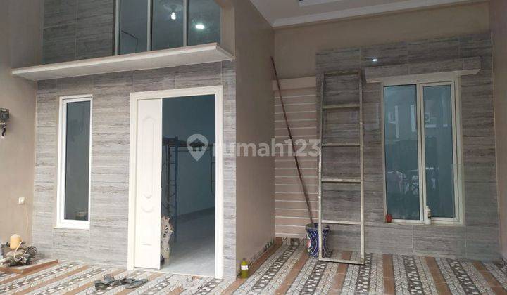 Rumah baru cantik siap huni di Duta Garden, Jurumudi - Jakarta Barat 1