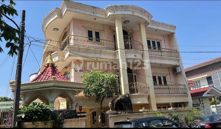 Neat hook house 2.5 floors in Citra Garden, Kalideres - West Jakarta 2