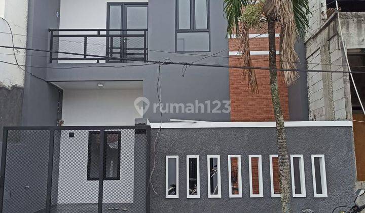 Rumah Baru 2 Lt Minimalis Siap Huni Di Simprug Di Poris, Cipondoh - Tangerang 1