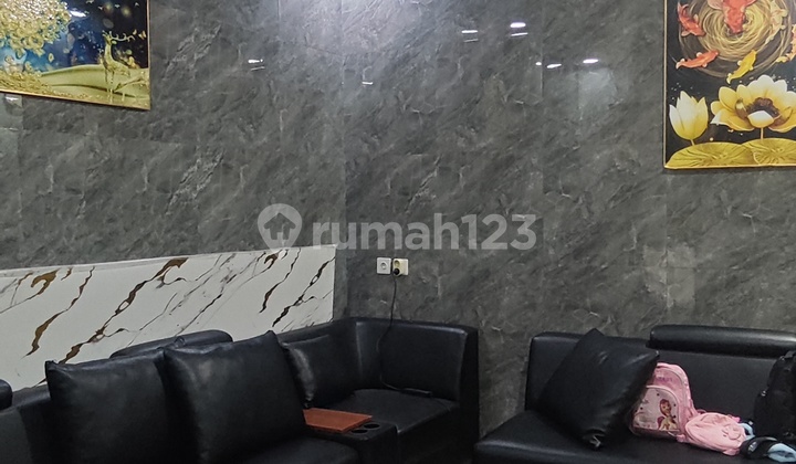 Rumah Taman Semanan Indah 3 Lantai Bagus Sekali Model Monimalis Rumah Taman Semanan Indah 3 Lantai Bagus Sekali Model Monimalis