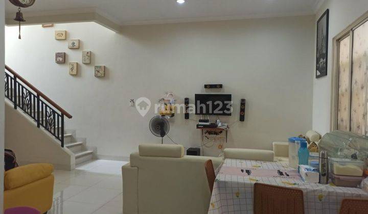 Rumah Cantik Minimalis 2 LT di Cluster Volta, Gading Serpong-Tangerang 1