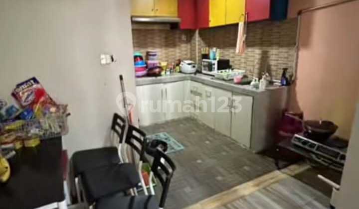 Rumah Cantik 2 Lantai Kondisi Oke Di Taman Palem Lestari, Jakarta Barat Rumah Cantik 2 Lantai Kondisi Oke Di Taman Palem Lestari, Jakarta Barat