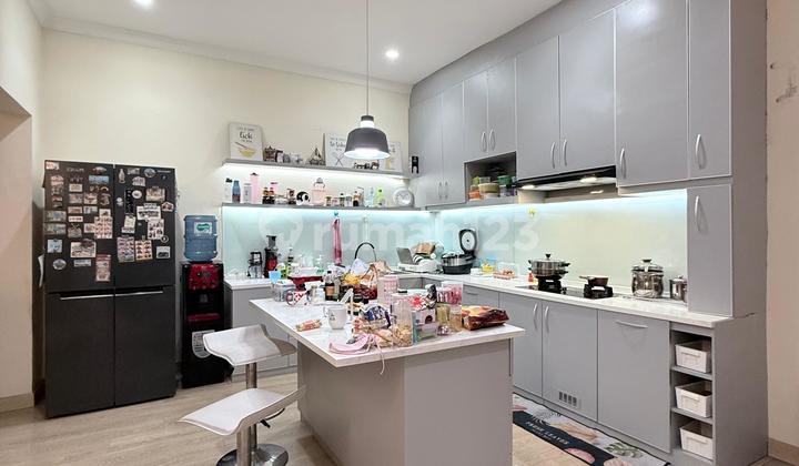 Beautiful House in Citra 1, Price 2.85M Negotiable. Spacious Parking & Facing Main Road.