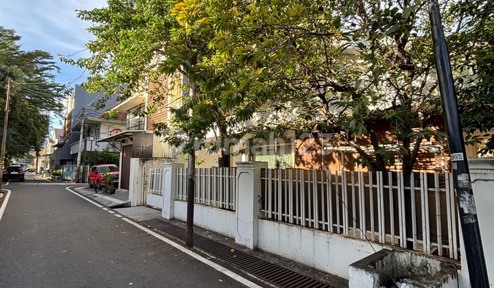 Rumah Hitung Tanah di Cideng