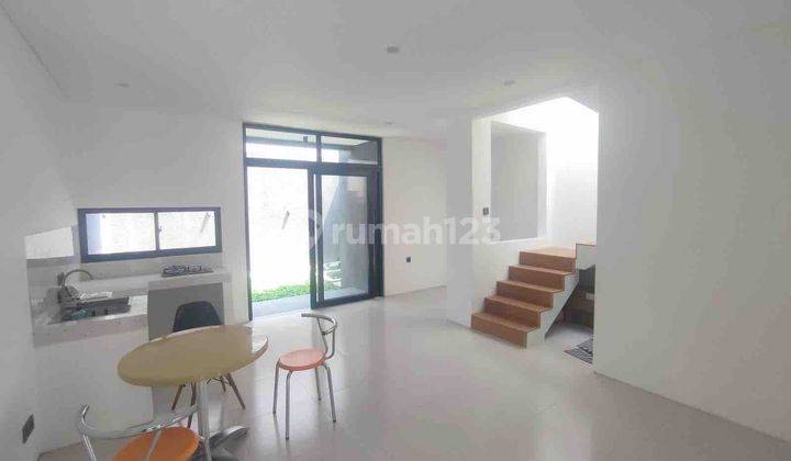 Rumah 2 Lantai Scandinavian Jakarta Selatan 2