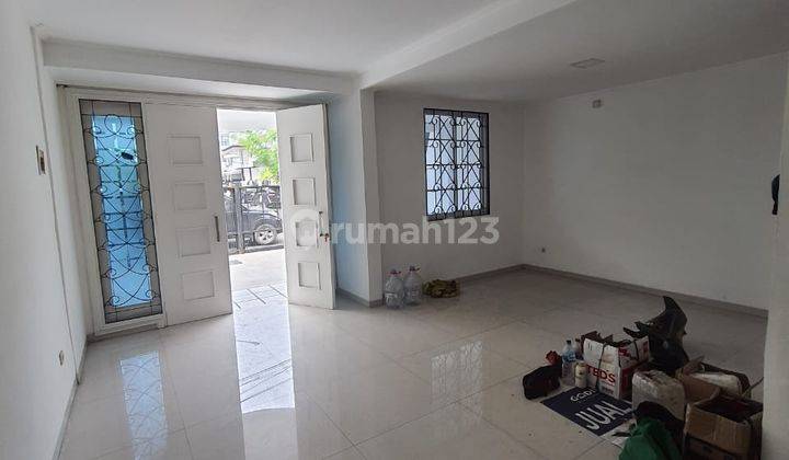 Disewa Rumah di Pelepah Elok Kelapa Gading 2