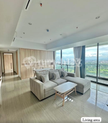 For Rent Hillcrest House Park Apartment, 130m², 9th Floor.
