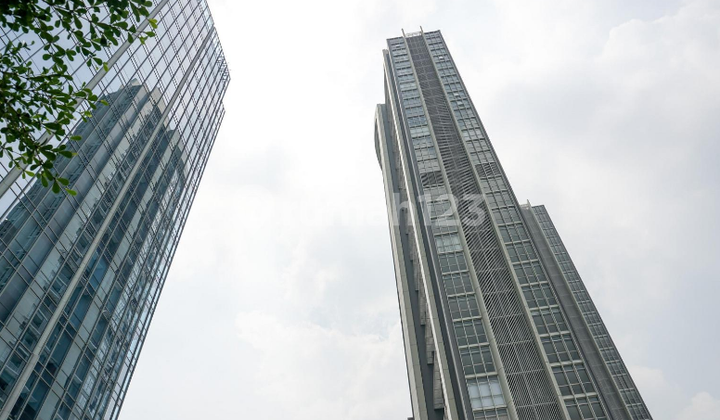For Rent Amsterdam 2 BR Apartment Spacious 80m2 32nd Floor @ Ciputra International - Rawa Buaya West Jakarta