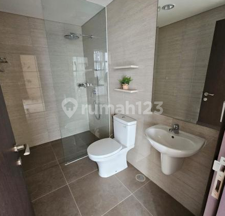 For Rent San Francisco Ciputra International Apartment - 2BR 79m² 31st Floor.