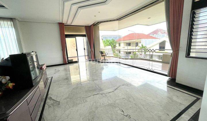 Dijual Rumah 5 BR di Dharmahusada Indah , Sby Timur 2