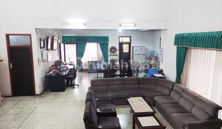 FOR SALE 2-Story House in Petemon, Arjuna Street, Central Surabaya 2