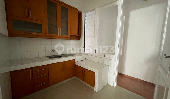 JUAL Rumah  2 lantai Araya (Galaxy Bumi Permai) ,  Tahap 1, Lokasi STRATEGIS, Surabaya Timur 2