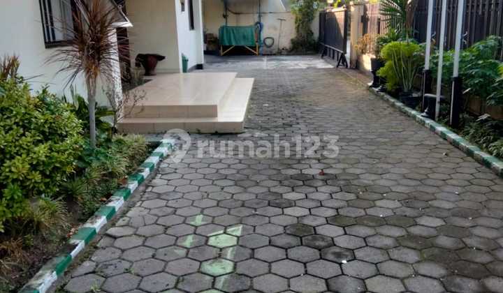 DiJual Rumah 2 lantai_Prapen Siap Huni,Bisa untuk Kantor,Halaman Luas bisa untuk Parkiran  1