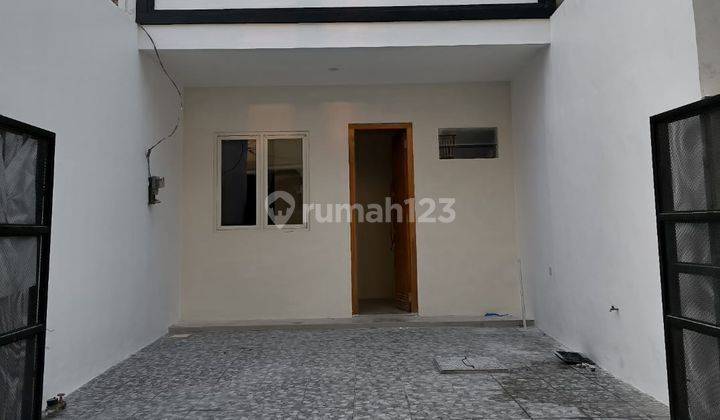 Dijual Rumah Baru Gress 3 Lantai Split Level Semolwaru, Surabaya 1