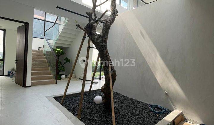 Murah Rumah Lux Furnished di Kota Baru Parahyangan, Bandung 1