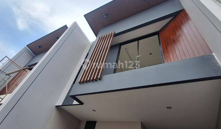 Rumah Shm Minimalis 2 Lantai Mulyosari Dekat Its, Kenjeran, Pakuwon City 1