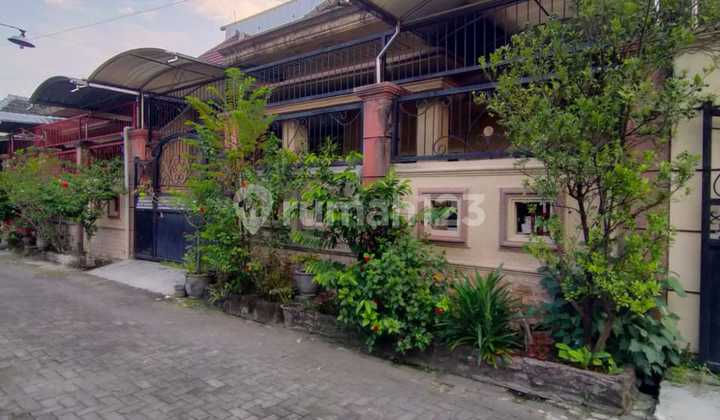 House Near Raya Kapas Kampung with One Gate System, Only 10 Minutes to Surabaya City Center.