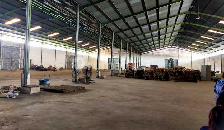 Strategic and Commercial Warehouse in Kalianak Near Margomulyo and Gresik Toll Gate 2