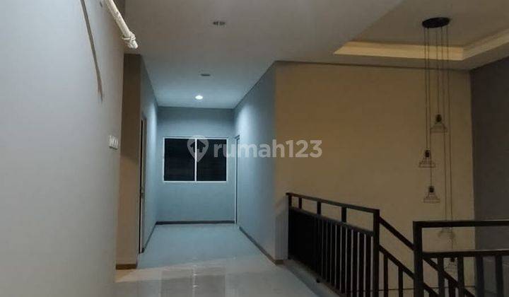 Hanya 5 Menit dari ITS dan Pakuwon City Mall Rumah Mulyosari Row Jalan Lebar 2