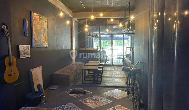Ruko Di Jalan Kembar, Sudah Interior Cafe Bisa Langsung Running, Dekat Raya Merr
