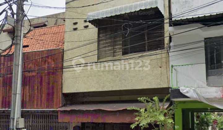 For Rent: 3-Story Shop House Near BG Junction Surabaya Center, Ciamis Location, Suitable for All Businesses. For Rent: 3-Story Shop House Near BG Junction Surabaya Center, Ciamis Location, Suitable for All Businesses.