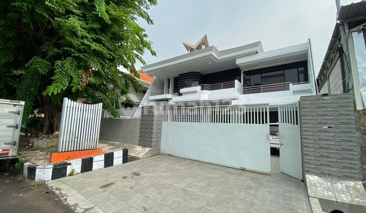 Rumah untuk Kantor/Cafe Estetik Pusat Kota Jalan Raya Dekat Mall Bg Junction dan Tunjungan Plaza Rumah untuk Kantor/Cafe Estetik Pusat Kota Jalan Raya Dekat Mall Bg Junction dan Tunjungan Plaza