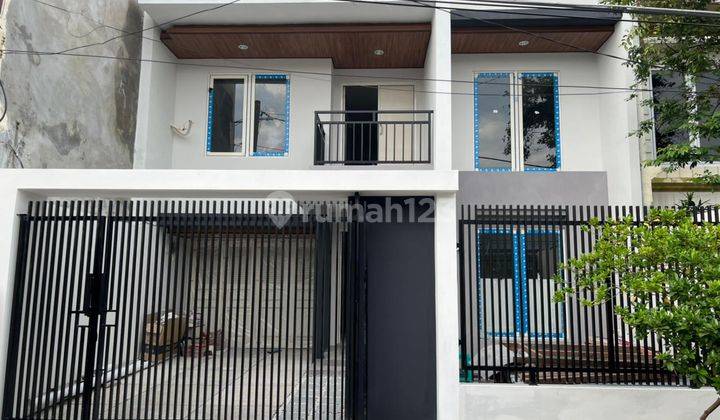 Hanya 5 Menit dari ITS dan Pakuwon City Mall Rumah Mulyosari Row Jalan Lebar 1