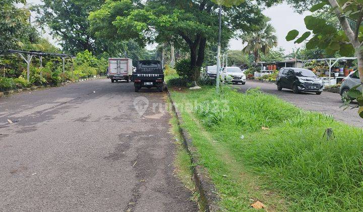 Ruko dua lantai di pinggir jalan utama di perumahan duta harapan Bekasi kota 2