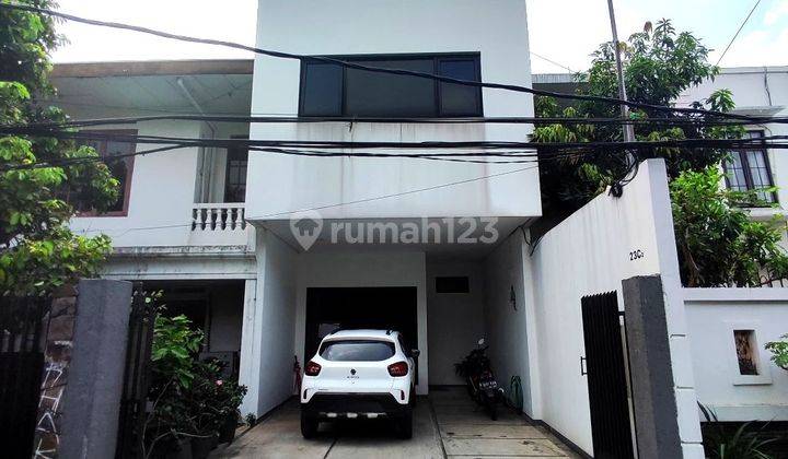 Rumah cantik dua Lantai dalam Komplek Mampang Prapatan jakartaselatan  1