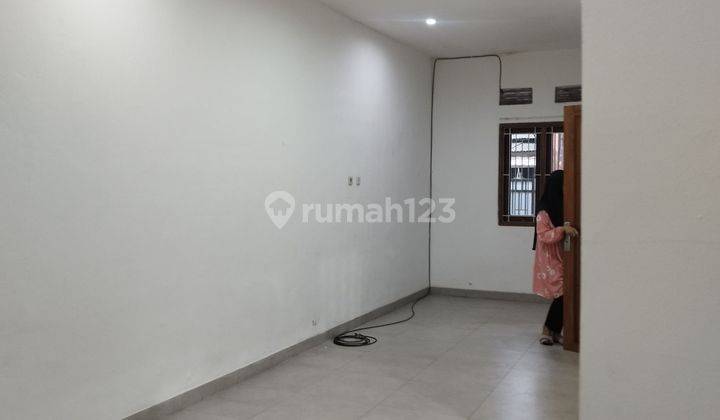 Rumah siap huni minimalis di perumahan Duta harapan bekasi utara kota 2