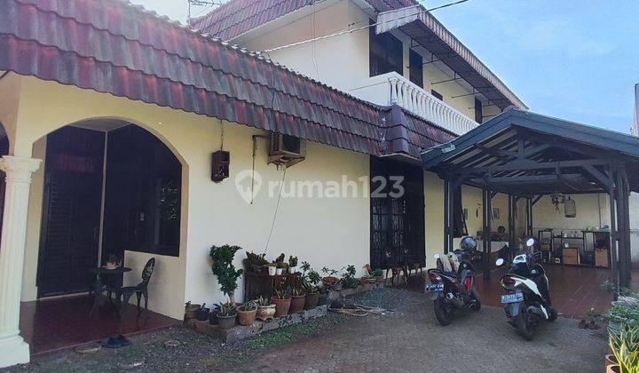 Rumah Bagus Lokasi Pojok Tanah Luas Jatiwaringin Bekasi  2