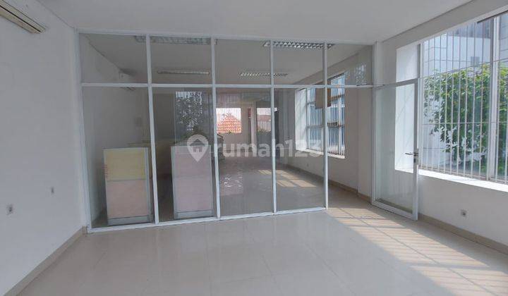 foto lainnya dijual ruko victoria park karawaci.