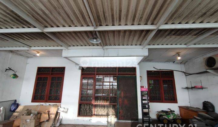 Rumah Bagus Furnished SHM Di Taman Holis Indah 1 Bandung 2