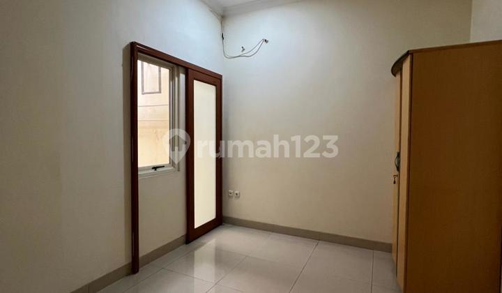 Disewakan ruko town house cordoba pik 1 semi furnish siap huni