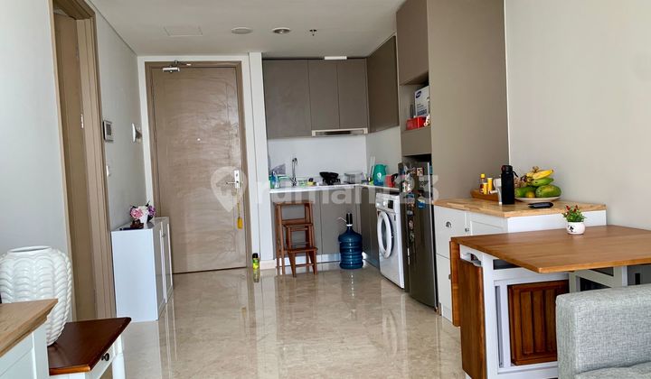 For rent fast, Gold Coast apartment, fully furnished, ready to occupy.