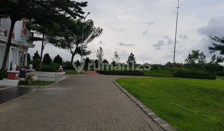 Rumah 2 Lantai Disewakan 2