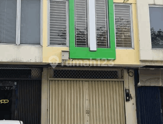 Cikarang Commercial Center 3-Story Shop House Ready to Use Near Toll Road Cikarang Commercial Center 3-Story Shop House Ready to Use Near Toll Road