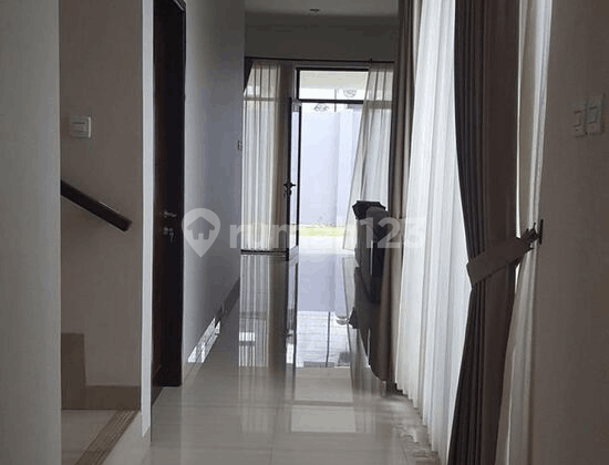 For Sale 2-Story Luxury Furnished House Ready to Occupy in Menteng Lippo Cikarang 2
