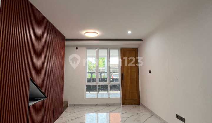 Rumah Dekat LRT Ciracas Jakarta Timur Murah Bebas Banjir. SHM IMB