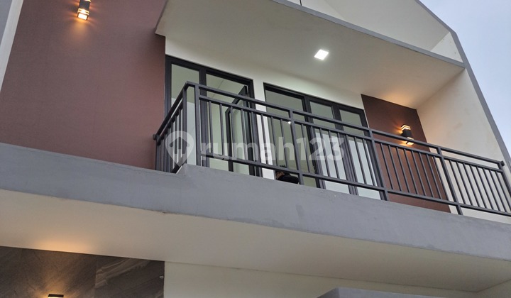 Rumah Luas Pinggir Jalan Akses Stasiun Depok Cicilan Terjangkau Rumah Luas Pinggir Jalan Akses Stasiun Depok Cicilan Terjangkau