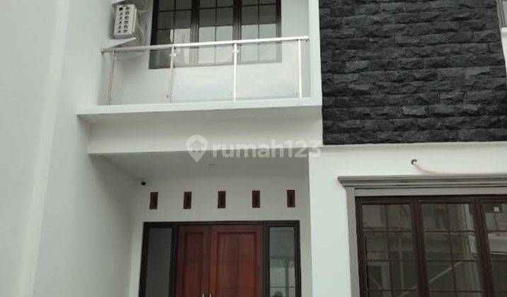 Rumah Cantik Area Jalan Raya Bogor Nempel Jakarta Timur 3