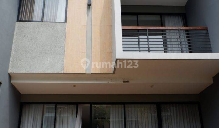 Rumah Private Di Area Exclusive Bangka Kemang Jakarta 2