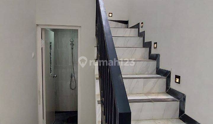 Rumah cantik model klasik idaman dikota Depok dekat ke stasiun 2