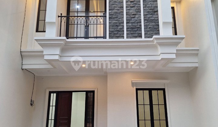 2 Lantai Nyaman Tenang Di Area Raden Saleh Akses Stasiun & Tol 2 Lantai Nyaman Tenang Di Area Raden Saleh Akses Stasiun & Tol