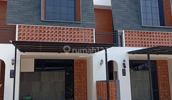 Rumah Baru Dekat Lrt Harjamukti Tol Mall Busway Cibubur Cimanggis 1