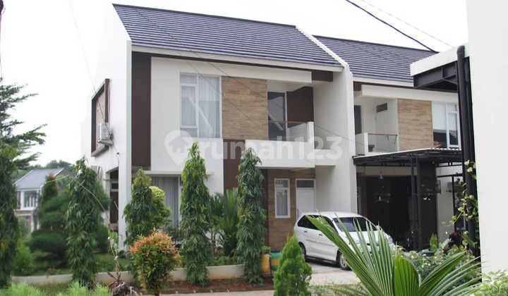 Spacious House 13 Minutes to LRT Cibubur, Comfortable and Affordable Neighborhood. 1