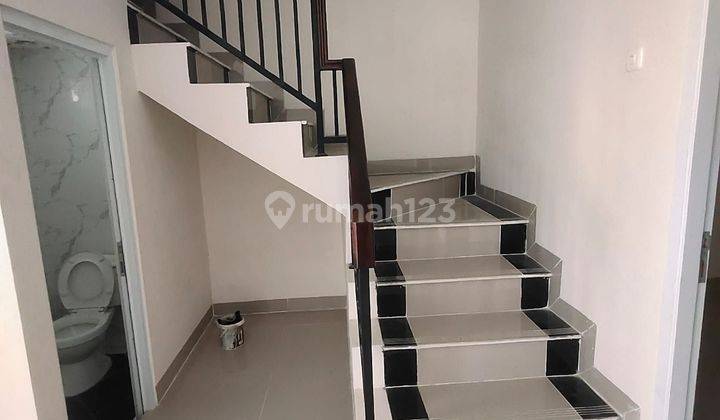 Rumah Baru 2 Lantai Shm Dekat Stasiun Depok - Pondok Rajeg 2